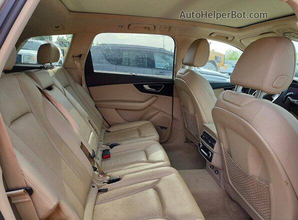 WA1VAAF72JD000079 2018 AUDI Q7 Gold Սալոնի հետևի տեսք