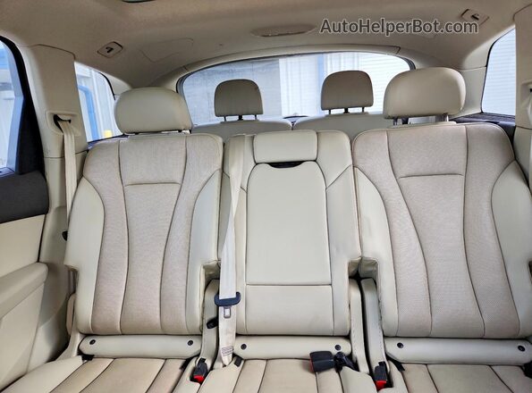 WA1VAAF72JD000079 2018 AUDI Q7 Gold Հետևի նստատեղերի տեսք