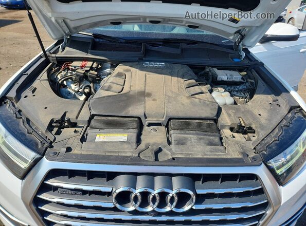 WA1VAAF72JD016234 2018 AUDI Q7 White Engine compartment view