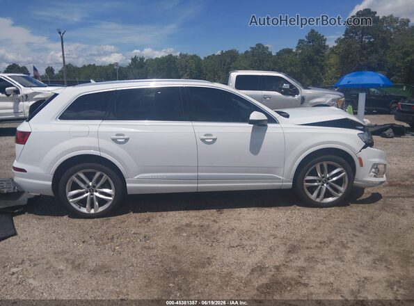 WA1VAAF72JD020249 2018 AUDI Q7 White Вид задньої частини салону