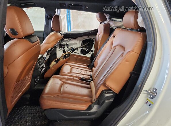 WA1VAAF72JD042221 2018 AUDI Q7 White 