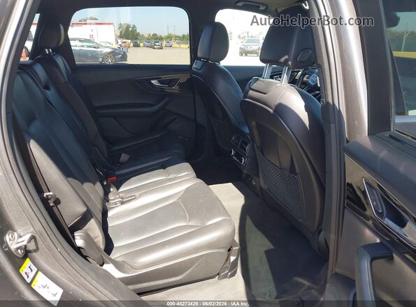WA1VAAF73JD044303 2018 AUDI Q7 Gray Вид наклейки з VIN-кодом