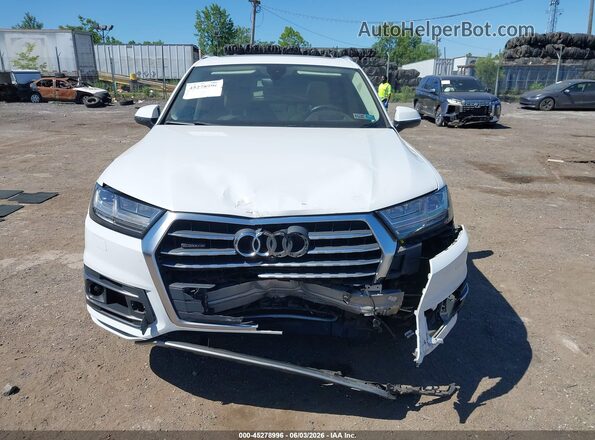 WA1VAAF75JD026529 2018 AUDI Q7 White Вид задньої частини салону