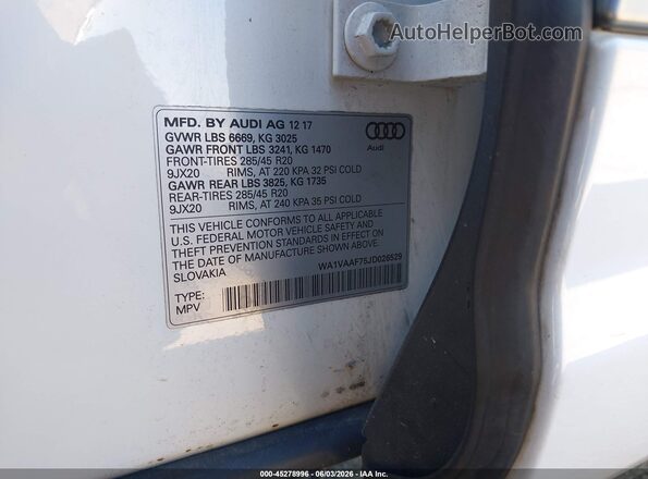 WA1VAAF75JD026529 2018 AUDI Q7 White Вид підкапотного простору