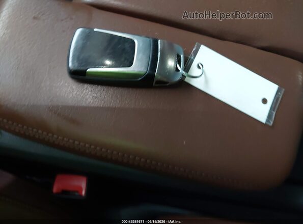 WA1VAAF75KD016438 2019 AUDI Q7 White Առջևի վահանակի տեսք