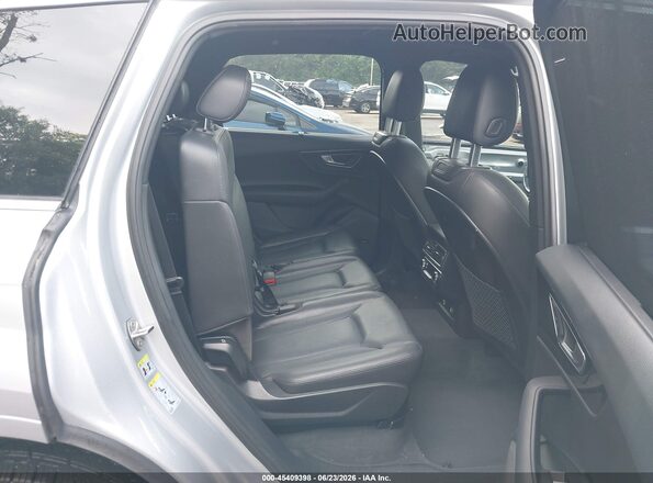 WA1VAAF76JD019024 2018 AUDI Q7 Silver VIN sticker view