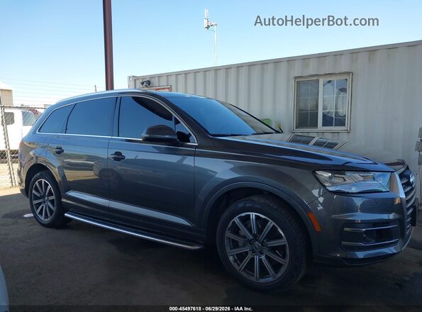 WA1VAAF76JD037846 2018 AUDI Q7 Gray Vista interior trasera