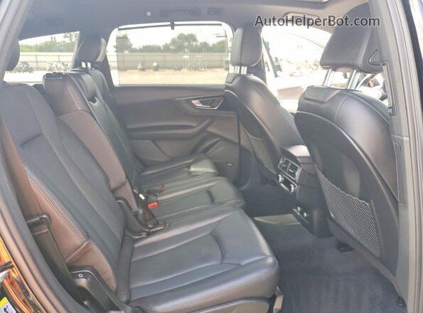 WA1VAAF76JD045932 2018 AUDI Q7 Black 