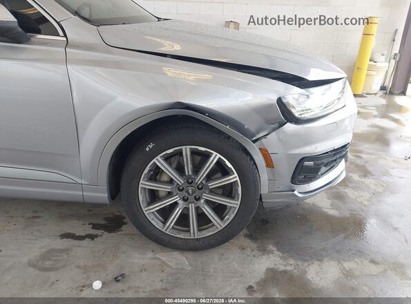 WA1VAAF77JD048239 2018 AUDI Q7 Silver Вид спереду