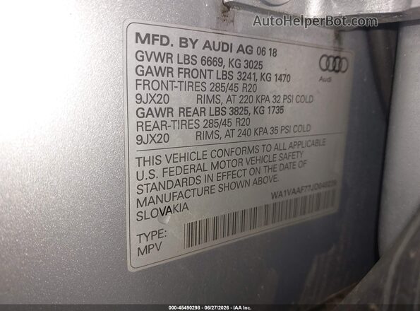 WA1VAAF77JD048239 2018 AUDI Q7 Silver Вид підкапотного простору