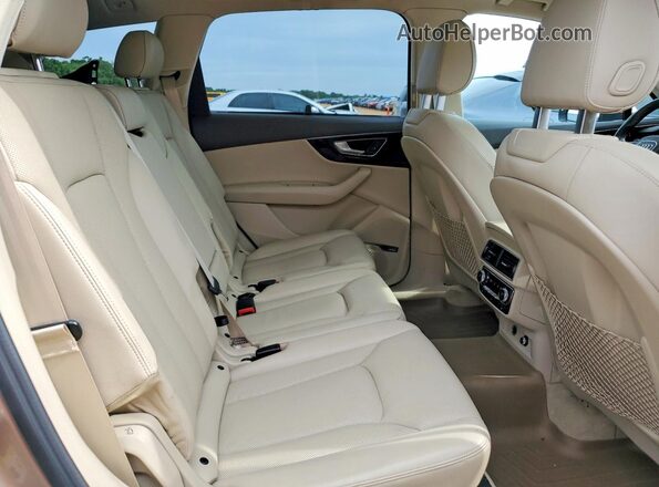 WA1VAAF78JD037542 2018 AUDI Q7 Бежевый Вид задних сидений