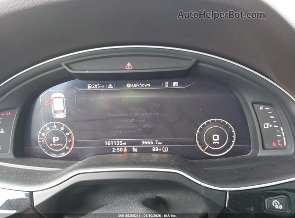 WA1VAAF78JD037878 2018 AUDI Q7 White Widok tylnych siedzeń