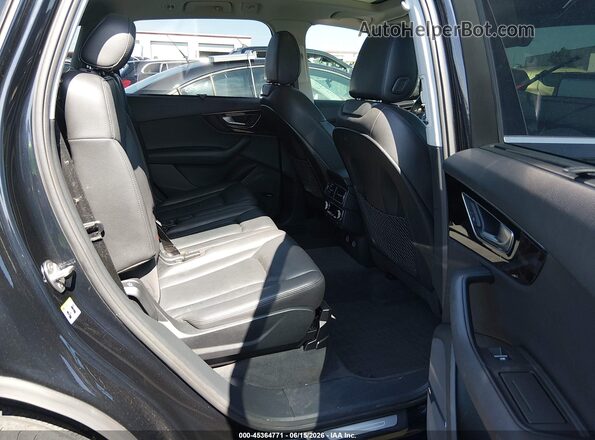 WA1VAAF7XJD008981 2018 AUDI Q7 Blue Вид наклейки з VIN-кодом
