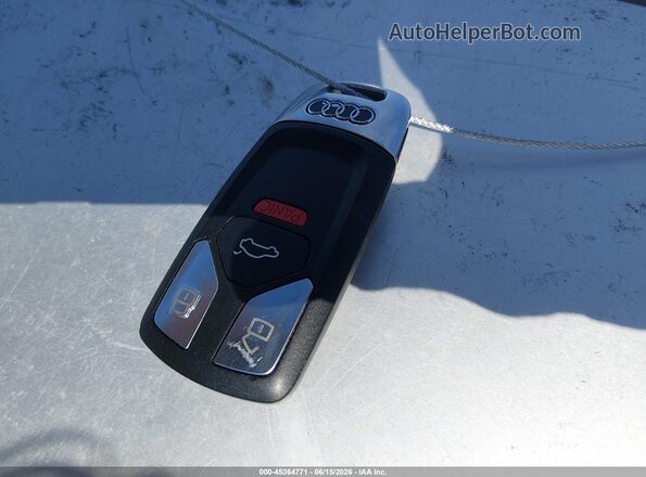 WA1VAAF7XJD008981 2018 AUDI Q7 Blue Вид панелі приладів