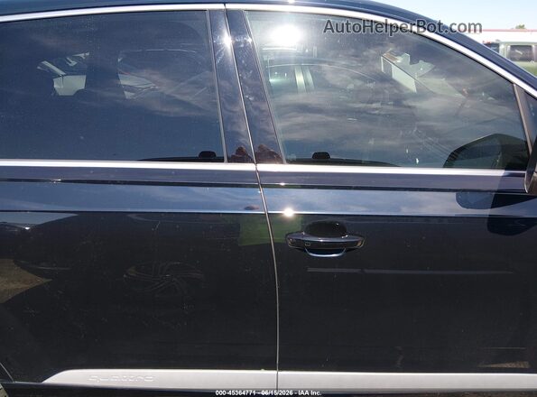 WA1VAAF7XJD008981 2018 AUDI Q7 Blue Вид задньої частини салону