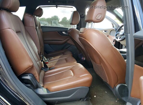 WA1VAAF7XJD041026 2018 AUDI Q7 Black Հետևի նստատեղերի տեսք