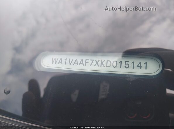 WA1VAAF7XKD015141 2019 AUDI Q7 Gray Engine compartment view