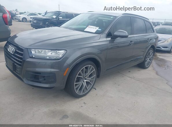 WA1VAAF7XKD015141 2019 AUDI Q7 Gray Front left