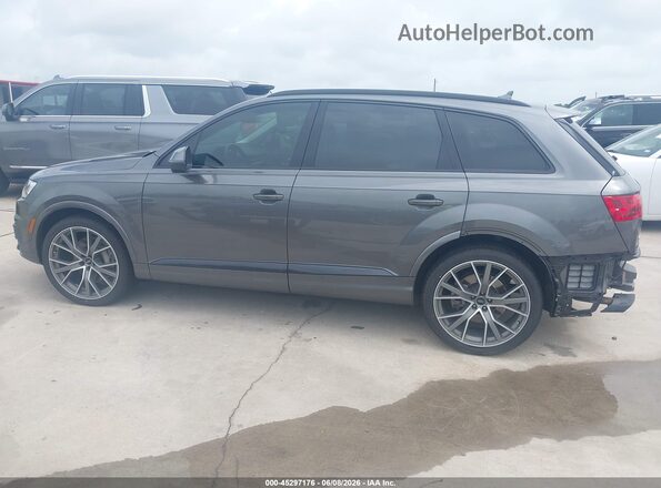 WA1VAAF7XKD015141 2019 AUDI Q7 Gray 360 interior view
