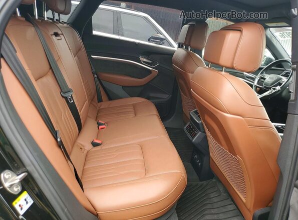 WA1VAAGE0KB020535 2019 AUDI E-TRON Black Вид задньої частини салону