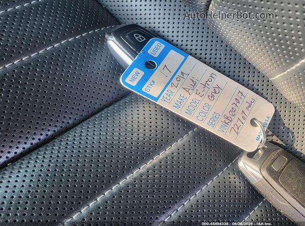 WA1VAAGE1KB007017 2019 AUDI E-TRON Gray Вид панелі приладів