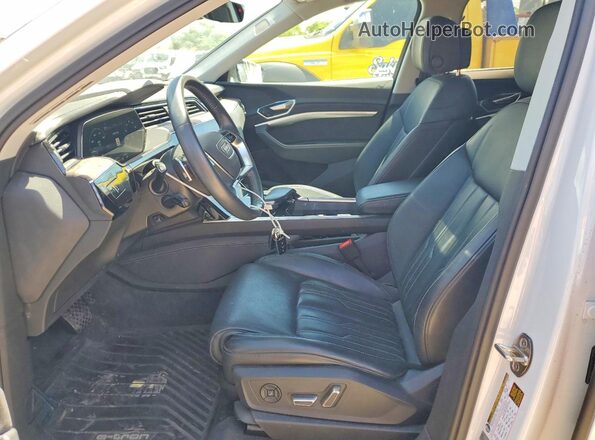 WA1VAAGE2KB022741 2019 AUDI E-TRON White Սալոնի դիմացի տեսք