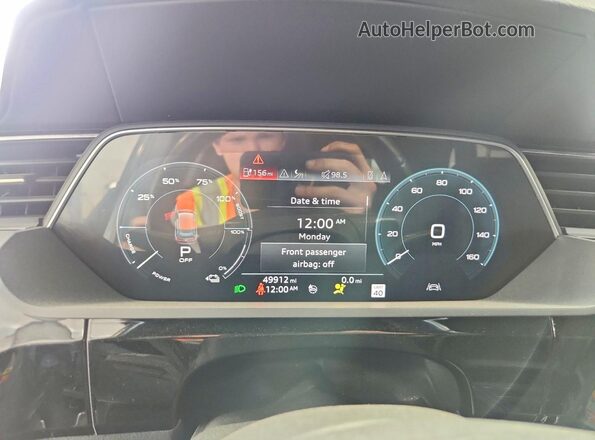 WA1VAAGE6KB006008 2019 AUDI E-TRON Black ხელსაწყოთა პანელის ხედი