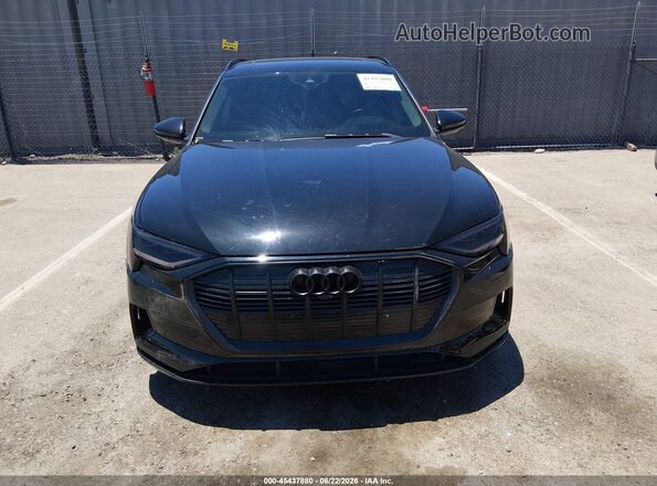 WA1VAAGE7KB021651 2019 AUDI E-TRON Black Սարքավորումների վահանակի տեսք