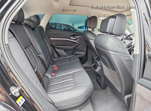 WA1VAAGE8KB009458 2019 AUDI E-TRON Black უკანა სავარძლების ხედი