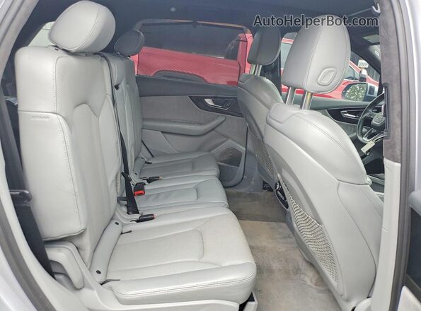 WA1VABF70JD008218 2018 AUDI Q7 Silver 