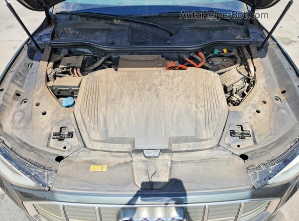 WA1VABGE1KB024518 2019 AUDI E-TRON Green 