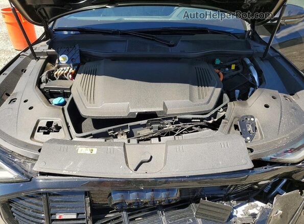 WA1VABGE7PB001140 2023 AUDI E-TRON Black Շարժիչի բաժամունքի տեսք