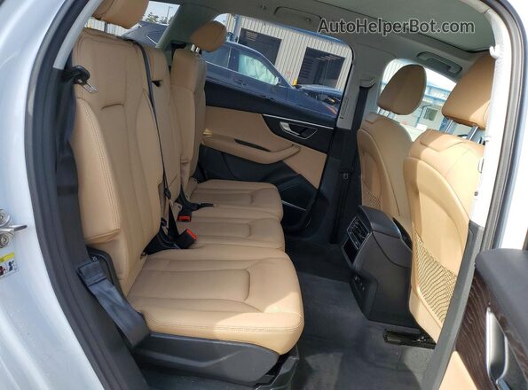 WA1VXAF74MD030381 2021 AUDI Q7 White 