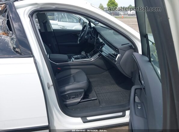 WA1VXBF7XND014435 2022 AUDI Q7 Белый Вид салона спереди