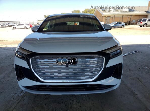 WA1W2BFZ2NP055208 2022 AUDI Q4 White წინა ხედი