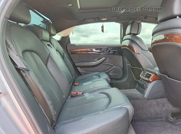 WAU34AFDXGN012300 2016 AUDI A8 Silver Vista de los asientos traseros