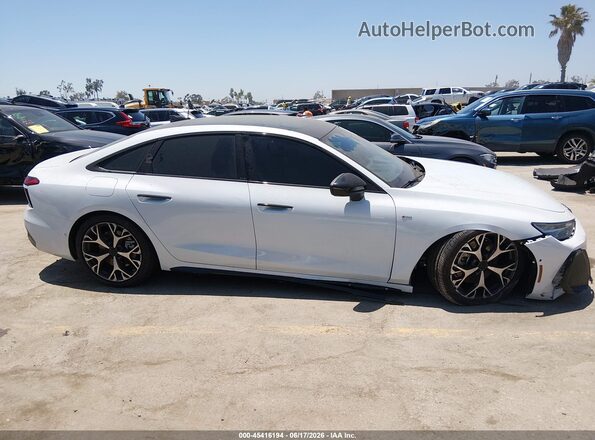 WAU55CFN0TN024184 2026 AUDI A6 Белый Вид задней части салона