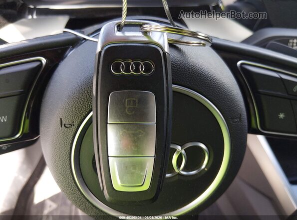 WAUAUDGY3PA025892 2023 AUDI A3 Gray Vista del salpicadero