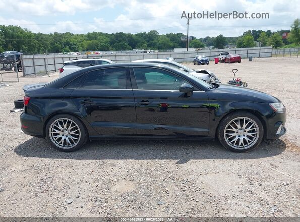 WAUAUGFF2H1080692 2017 AUDI A3 Черный Вид задней части салона