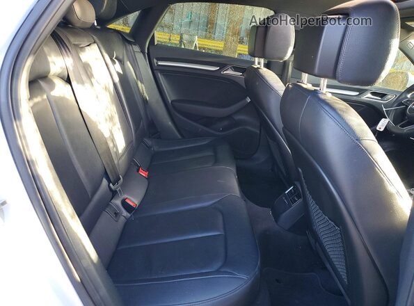 WAUAUGFF5J1094527 2018 AUDI A3 Белый 
