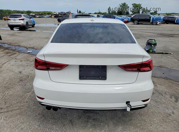 WAUAUGFF8H1042772 2017 AUDI A3 White უკანა ხედი