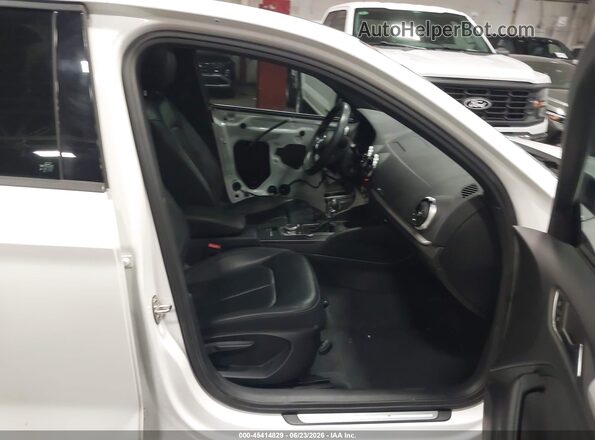 WAUAUGFF9K1010825 2019 AUDI A3 White Սալոնի դիմացի տեսք