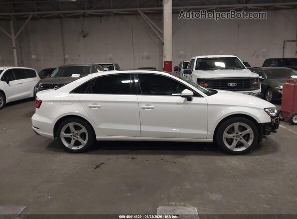 WAUAUGFF9K1010825 2019 AUDI A3 White Սալոնի 360 աստիճան տեսք