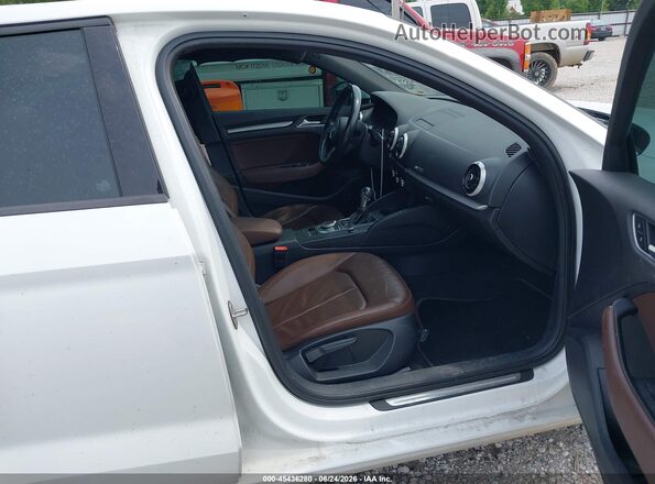 WAUAUGFFXH1032597 2017 AUDI A3 White Front interior view