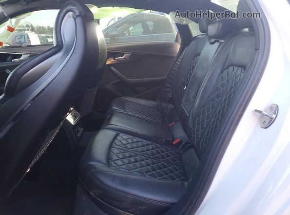 WAUB4AF4XNA044776 2022 AUDI S4 White Widok tylnych siedzeń