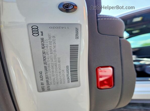 WAUB4CF55JA092409 2018 AUDI S5 White VIN կոդի պիտակի տեսք