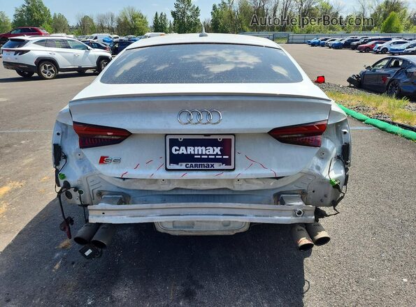WAUB4CF55JA092409 2018 AUDI S5 White Հետևի տեսք