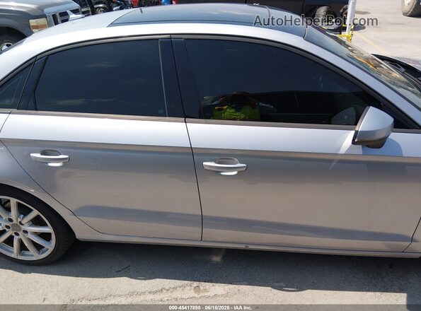 WAUB8GFF0G1009014 2016 AUDI A3 Серебряный Вид задней части салона