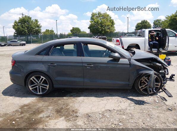 WAUB8GFF4J1041617 2018 AUDI A3 Gray Widok wnętrza z tyłu