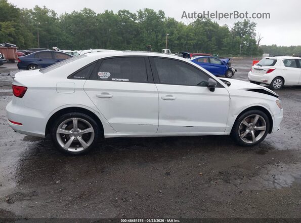 WAUB8GFF5G1034975 2016 AUDI A3 White Vista interior trasera